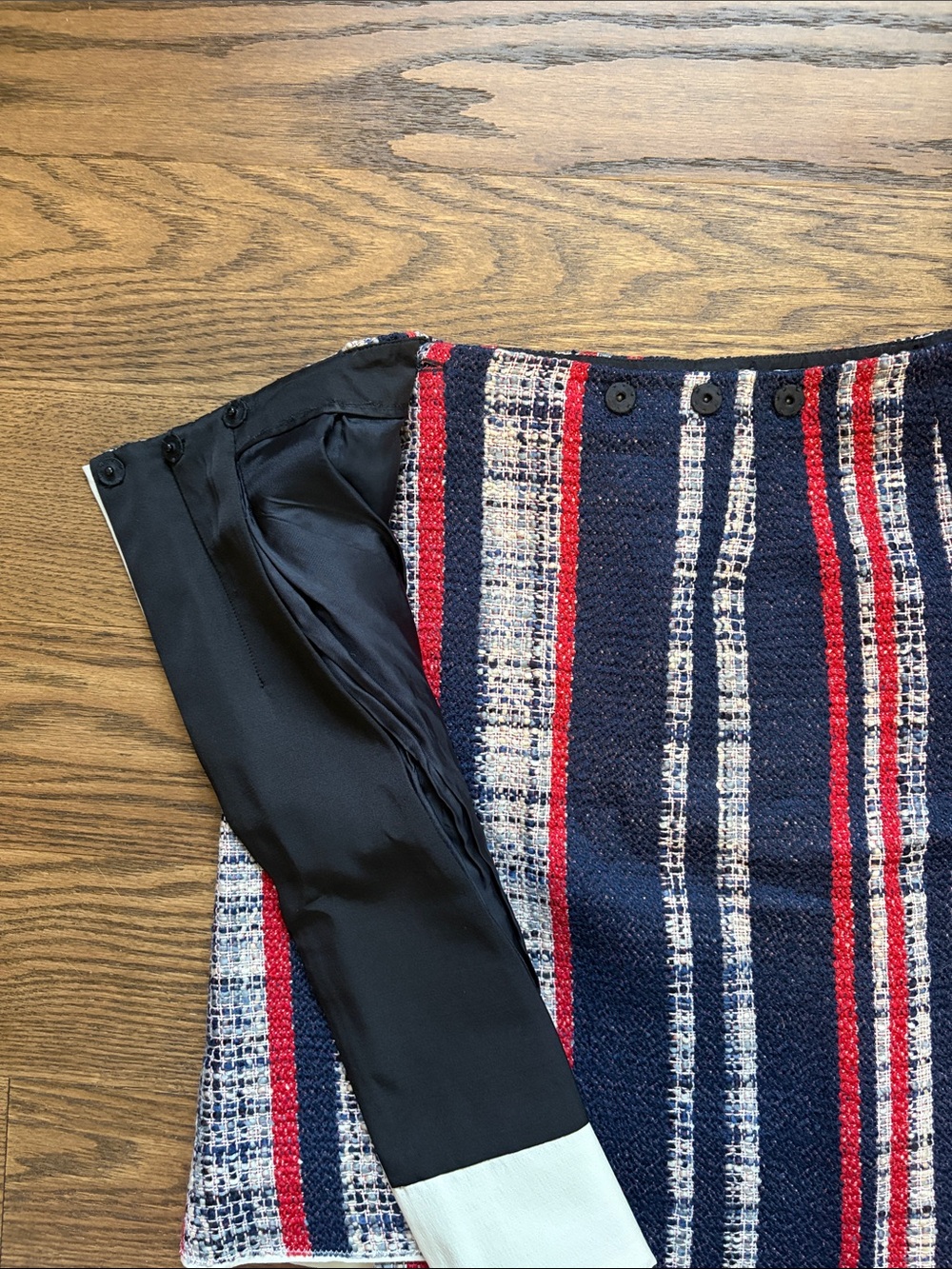 Prada tweed skirt size 36 - Picture 3 of 4